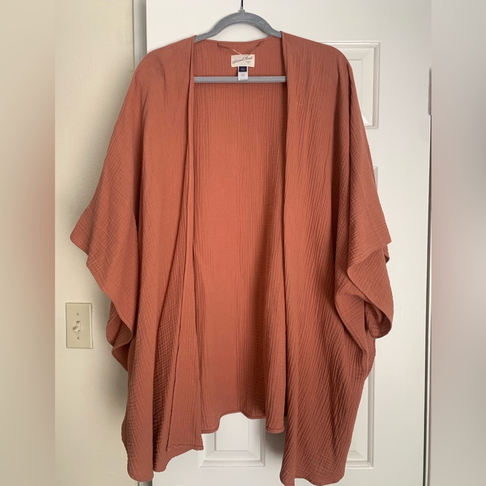Universal Threads Muslin Shaw